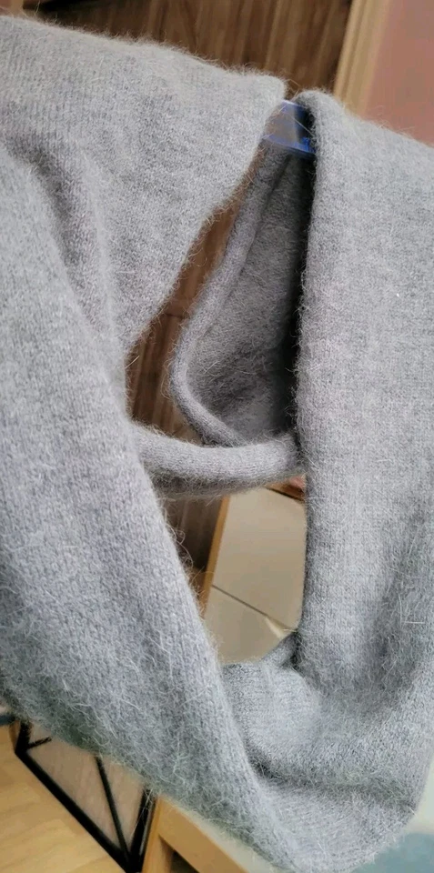 Columbia Angora Wool Blend Womens Hat And  Infinity Scarf Set - Image 4 of 4