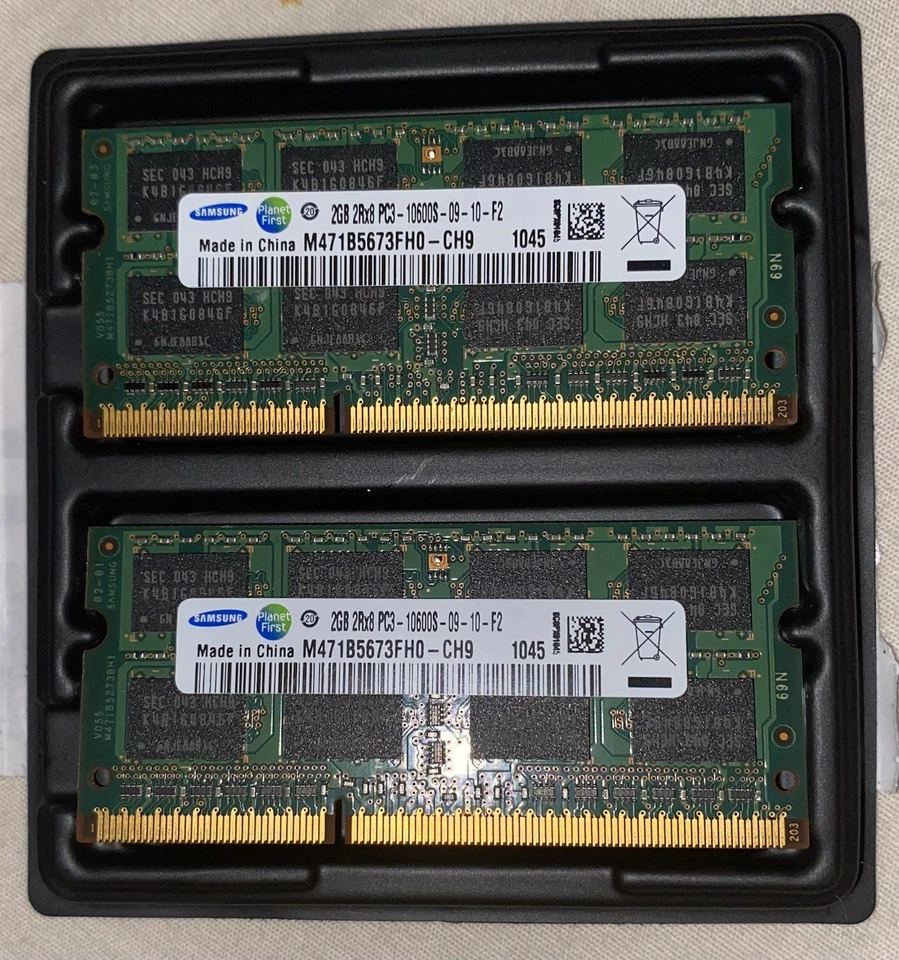 Samsung 4GB 2Rx8 PC3 - 10600S - 09- 10-F2. 2 Cards 2GB Each. Sold As Set. Preown - Image 2 of 4