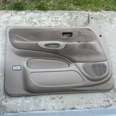 2000-2006 Toyota Tundra LH Driver Front Interior Door Panel Tan OEM P/W Tan Oak