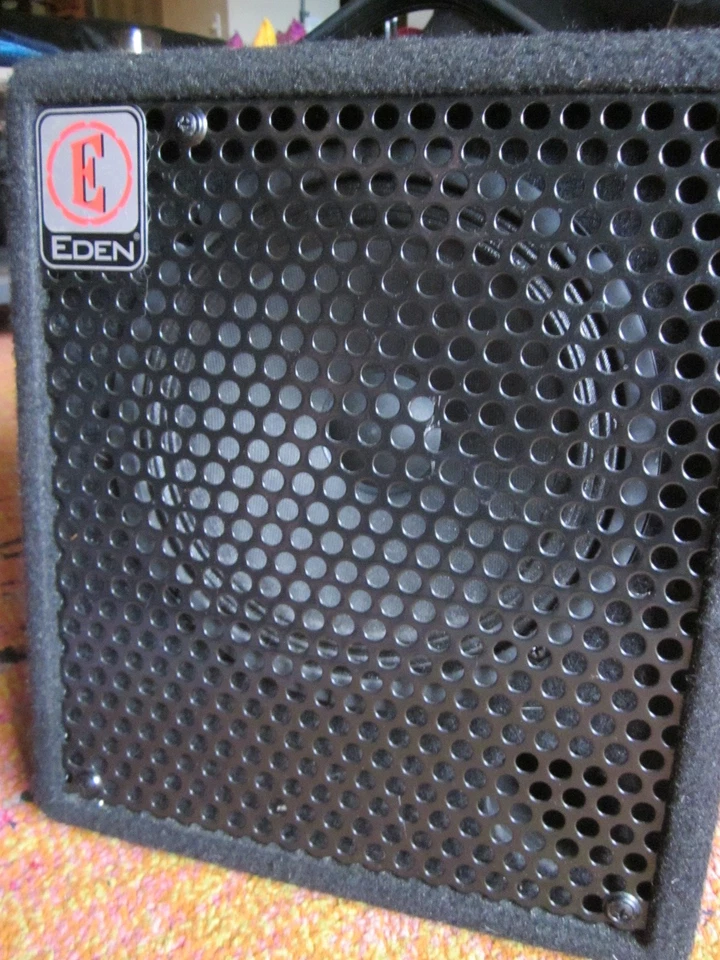 Combo amplificador de bajo EDEN EC8-U 20w altavoz amplificador de práctica compacto de 8" Foto 2 de 4