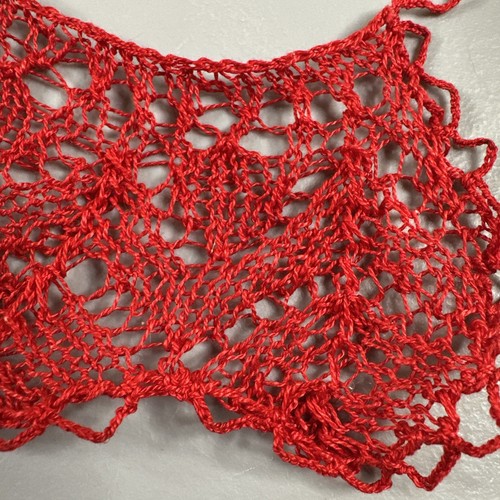 Vintage Handmade Red Crochet Lace Collar – Znojmo Czechoslovakia Folk Costume - Picture 4 of 4