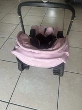 Minnie Mouse Carseat With Base