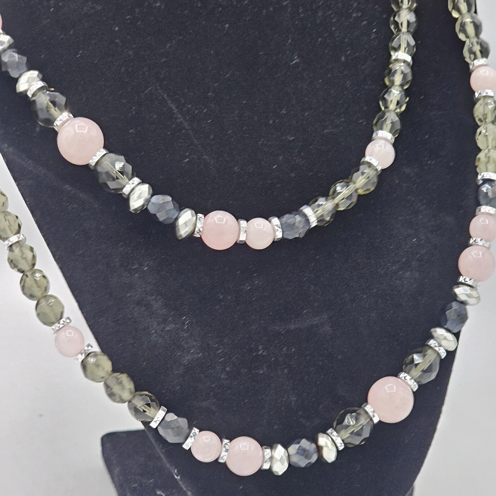 VETEMENTS 1928 Gray Translucent Faceted Bead Pink Rose Round Silver tone Long Necklace