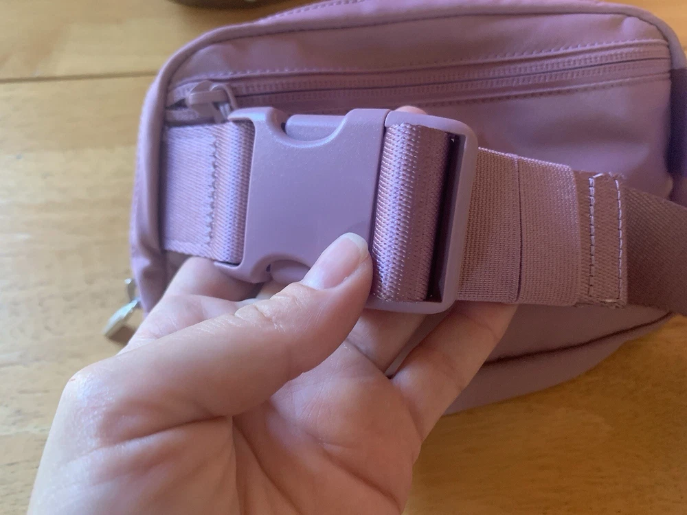 Lulmon 1L Belt Bag for Running and Travel
