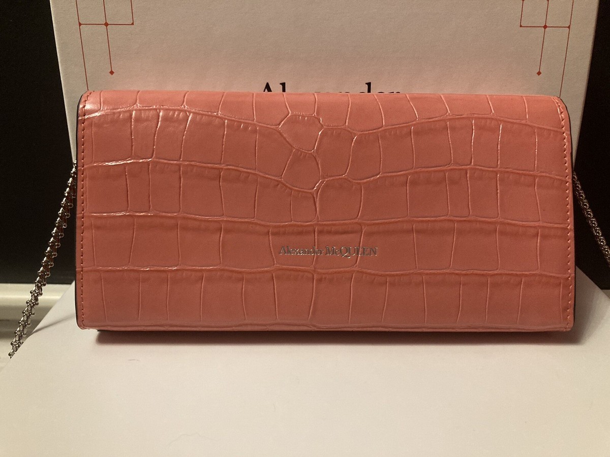 ALEXANDER McQUEEN Skull Wallet On Chain in Croc-Embossed Pink