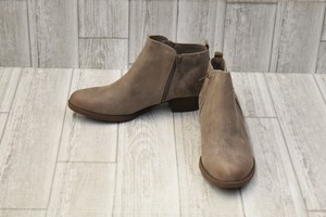 carlos by carlos santana brie zip ankle bootie