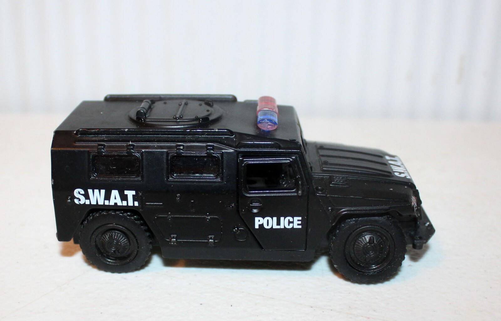Picture 4 of 5