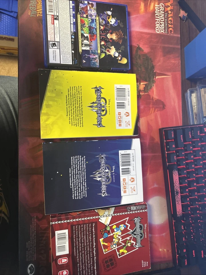 Kingdom Hearts 3 III Volume 1 2 Manga English Complete Series Yen Press - Image 2 of 4