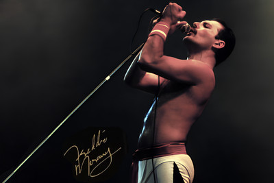 FREDDIE MERCURY - SIGNATURE - 4''X6''  PHOTOGRAPH