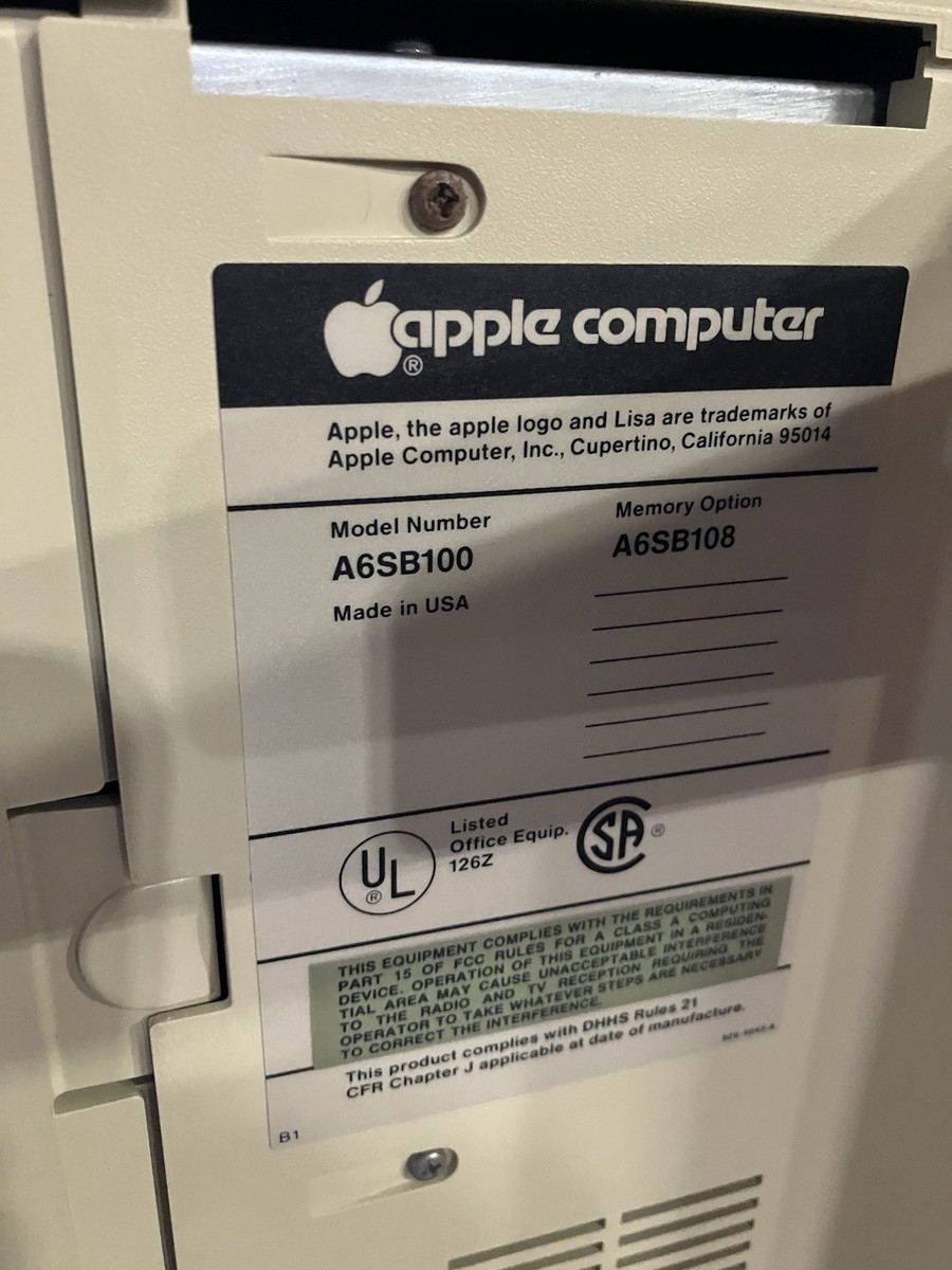 Vintage Apple Lisa 1 With 3.5 Inch Computer Manufactured No