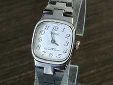 Vintage Women's Watch Bracelet  Chaika Lady mechanical  Russia USSR