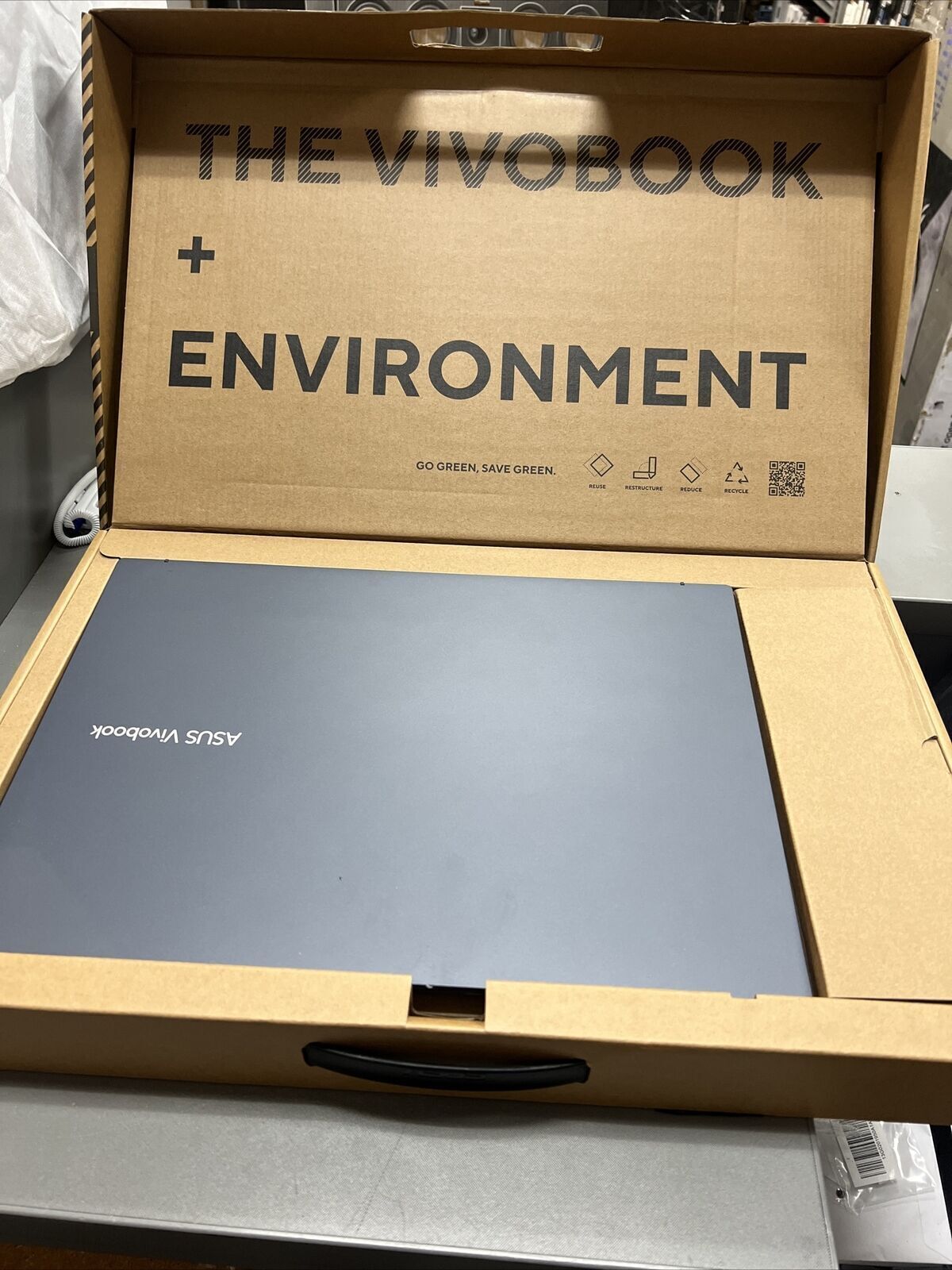 ASUS VivoBook 16 ASUS VivoBook 16