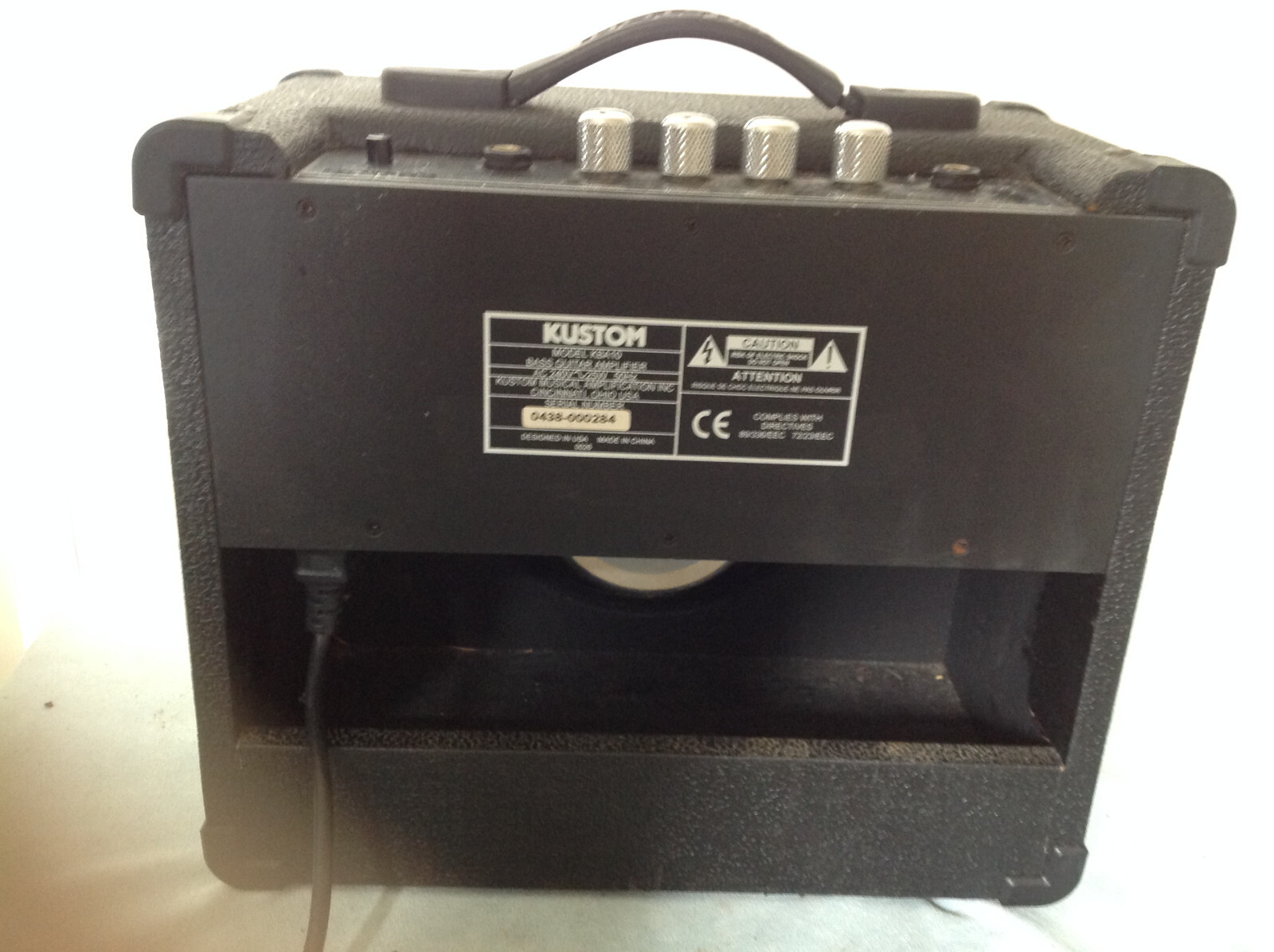 KUSTOM 'KBA10' Portable AMP. Bass Combo Amp. 4 Ohms eBay