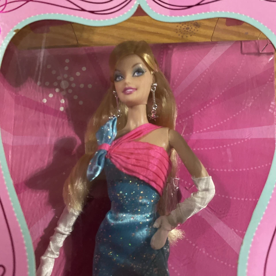 Шикарная кукла Barbie Happy Birthday 2008 Mattel N2440 - Изображение 2 из 4