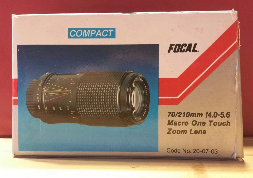 Original Box Compact Focal 70/210mm f4.0-56 Macro One Touch Zoom Len - Image 2 of 3
