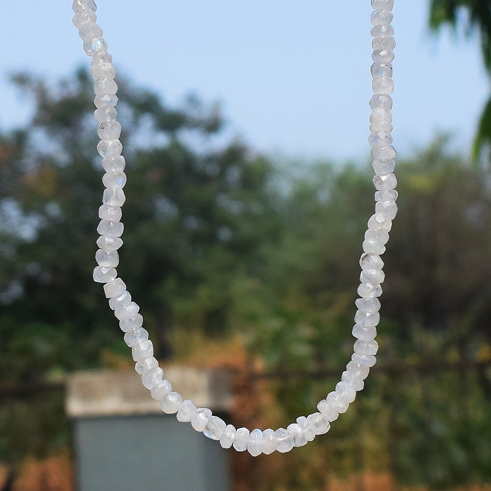 119. Cts World Class Amazing Blue Flash Moonstone Beaded