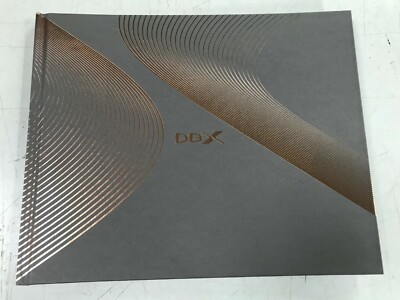 Aston Martin DBX Hardcover Verkaufsprospekt