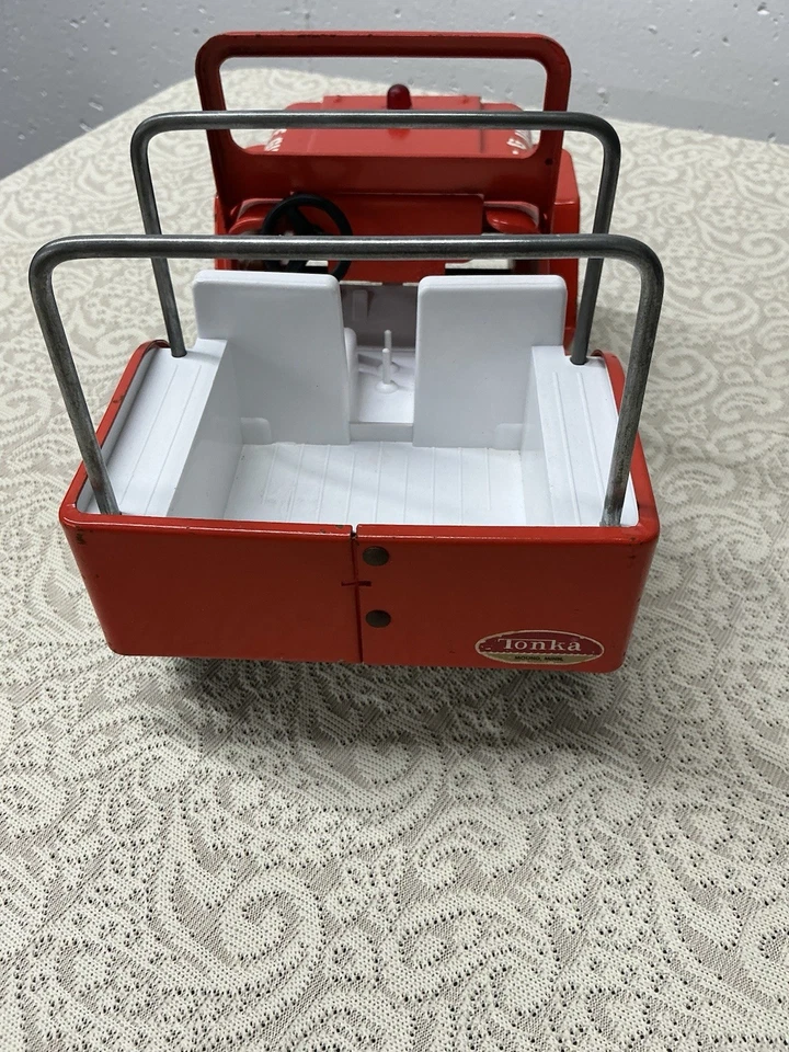 Vintage 1960 Press Steel Tonka Lifeguard Jeep. - Image 4 of 4