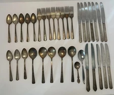 Vintage WM ROGERS MFG CO EXTRA PLATE FLATWARE 35 pcs mixed lot