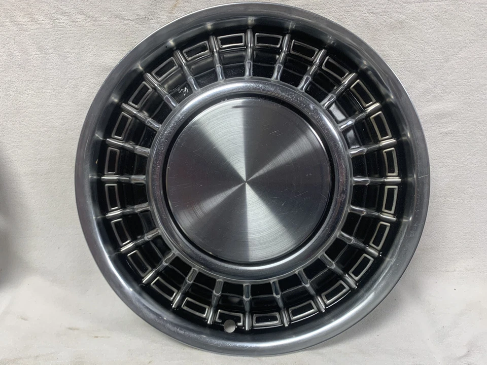 PAR (2) 70 1970 MERCURY COLONY PARK MARQUIS 15" TAPACUBOS CUBIERTA RUEDA Foto 2 de 4