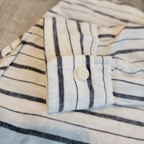 Ingrid & Isabel Linen Blend Maternity S Gray and White Striped Shirt Side Snaps - Picture 6 of 9