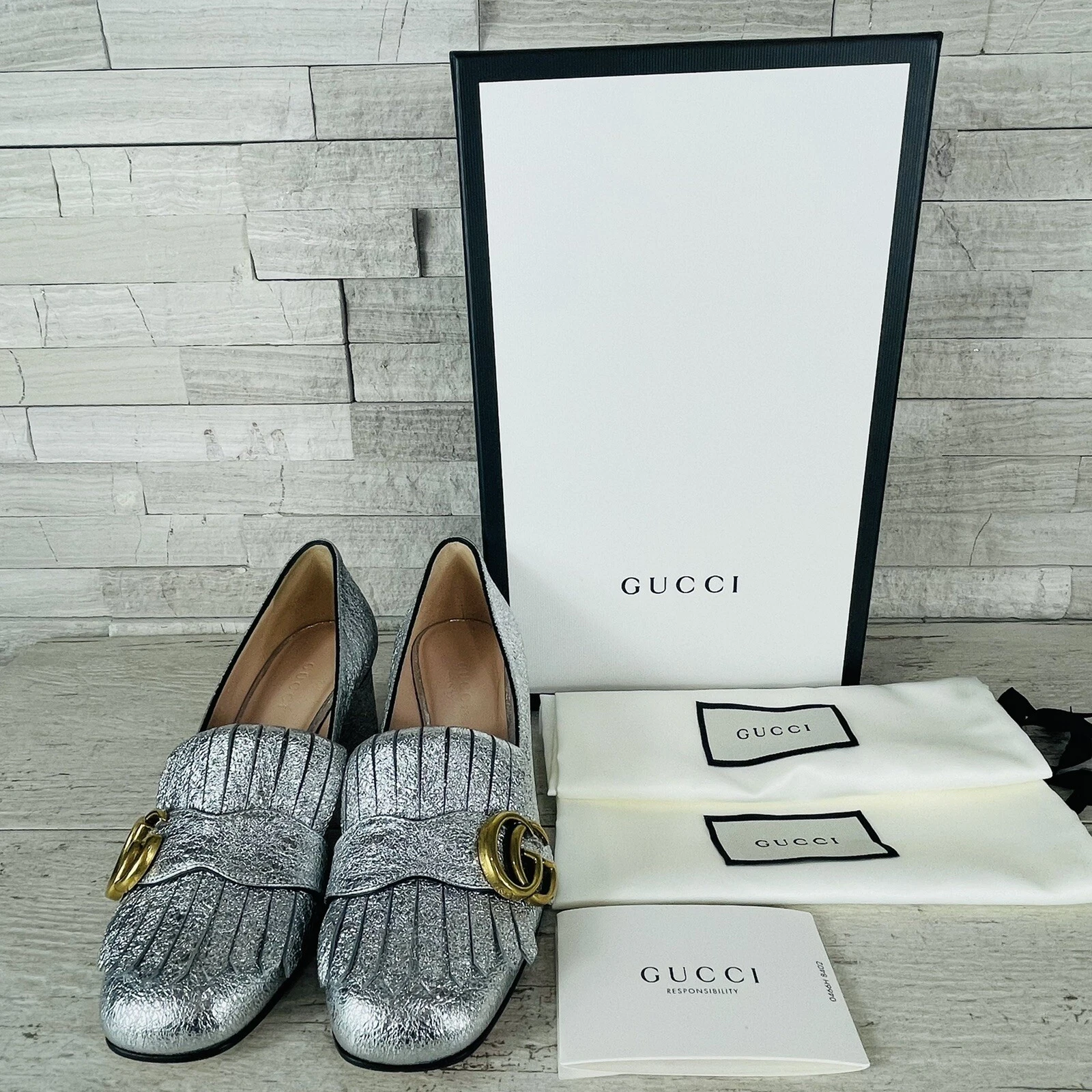 Mocassins escarpins à talons mi talon Gucci neufs dans leur boîte taille 34 argent métallisé à franges Marmont