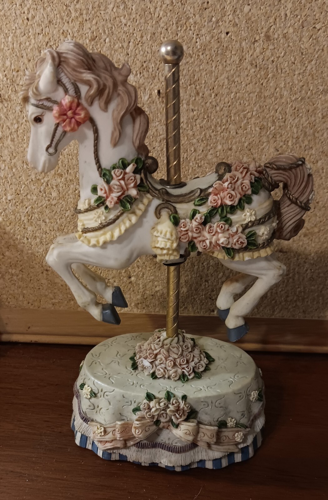 Heritage House Melodies Country Fair Carousel Horse Collection Music Box Figure
