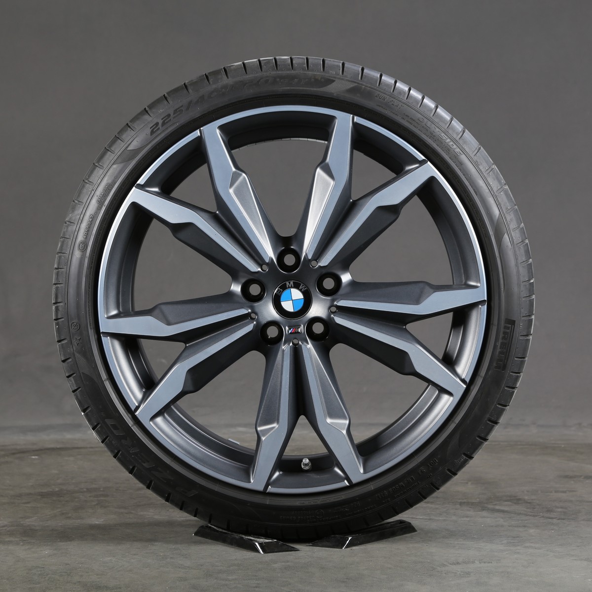 BMW X1 F48 X2 F39 コンチネンタル　ランフラット　17インチ BMW X1 F48 X2 F39 コンチネンタルランフラット17インチ