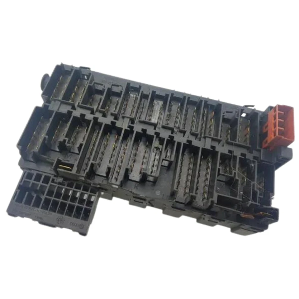 357937039 熔断器模块大众高尔夫 III 1992 — 第 2/3 张图片