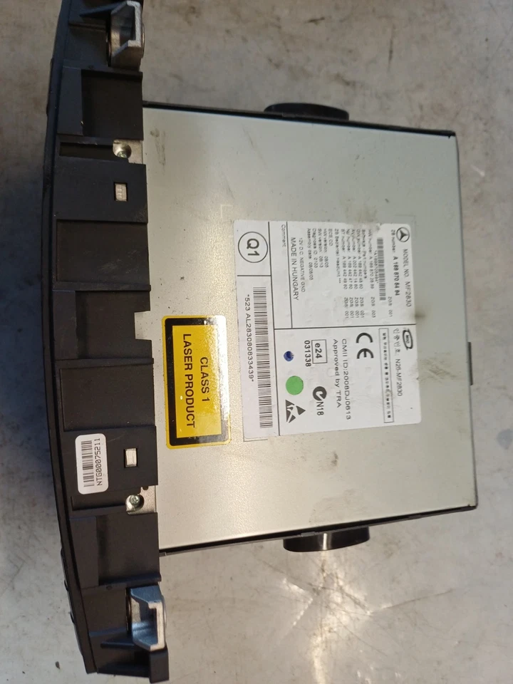 26A* Mercedes Benz W169 W245 Autoradio Radio CD FM Bordcomputer A1698705494 - Bild 4 von 4