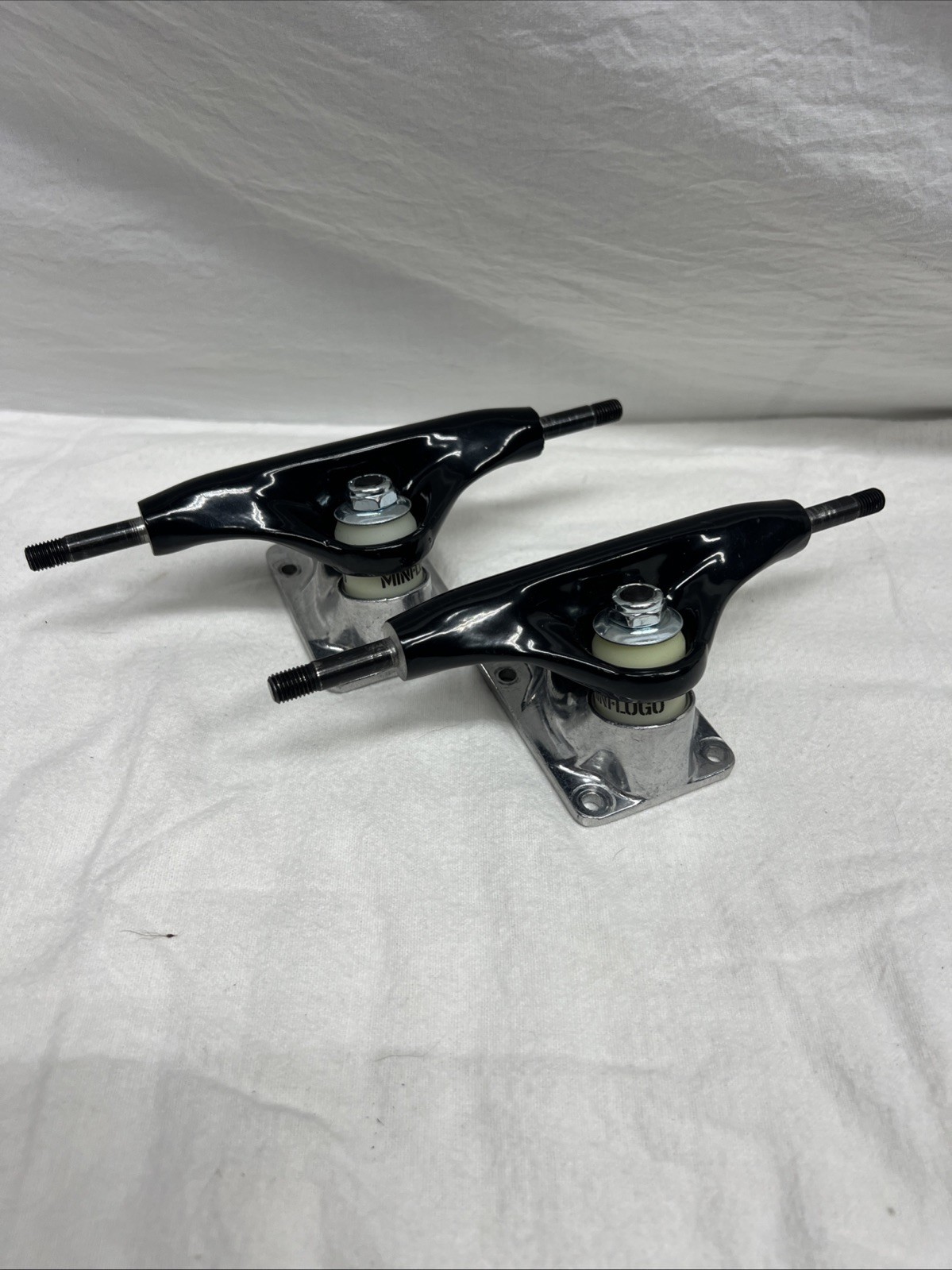 Trucks (set Of 2) Black