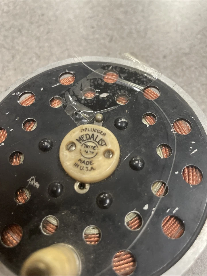 Lote de 3 carretes de pesca con mosca Pflueger Medalist hechos en EE. UU. como están Foto 2 de 4