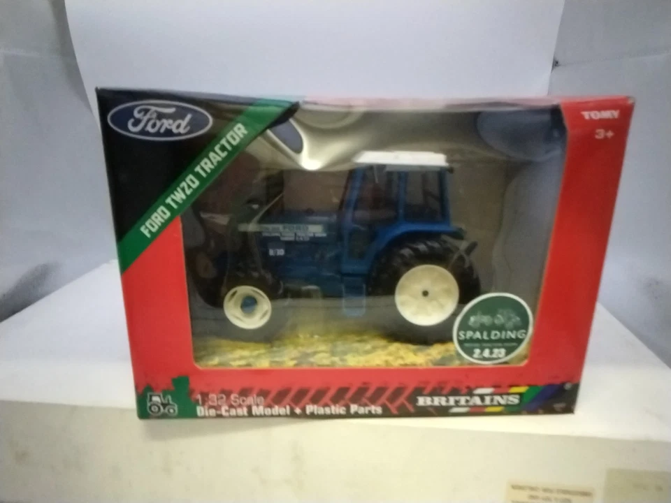 Britain's T W 20 Farm Spalding Show Tractor Mint Boxed From 2023 Limited Editio - Image 2 of 4