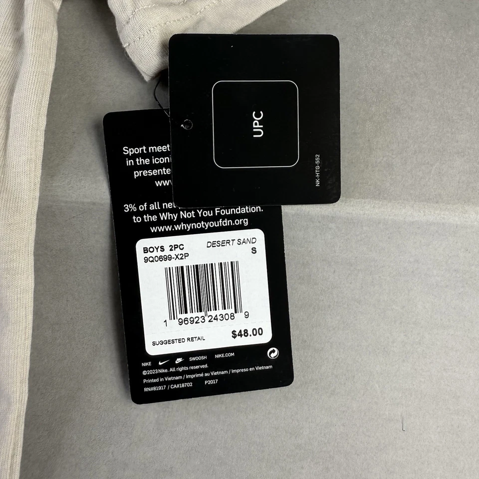 Nike 3 Marca Conjunto de 2 Piezas Camisa Pantalones Cortos Pequeña 8-10 Años Desierto Arena Verde Juvenil Nuevo Foto 4 de 4