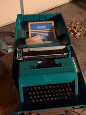 Olivetti Underwood Studio 45 Typewriter Hole In Case thumbnail