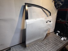 Porte arrière et accessoires Subaru IMPREZA