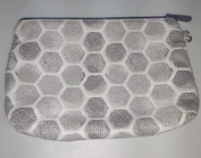 Thirty-One Zippered Pouch-gray hexagon pattern