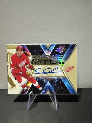 SIMON EDVINSSON 2023-24 UD SPX ROOKIE X MARKS THE SPOT AUTO GOLD 08/15 RED WINGS