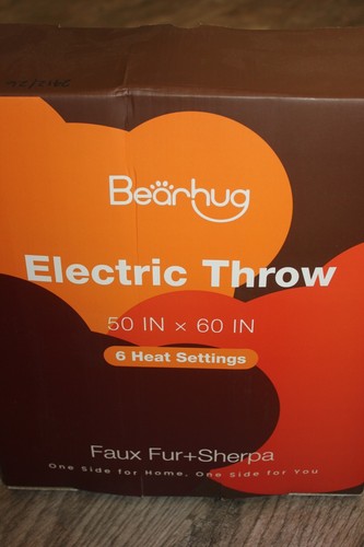 BearHug Heated Throw 50x60" Gray Fur & Sherpa Reversible Plush 6 Levels & Timer - Picture 7 of 7