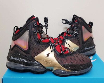 Nike Lebron XIX 19 Doernbecher Sam David BLACK/GOLD (DR6255-001