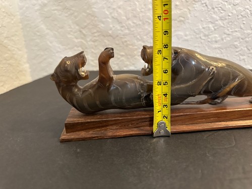 Carved Horn Tigers Fighting Playing Sculpture Figure - Picture 11 of 12