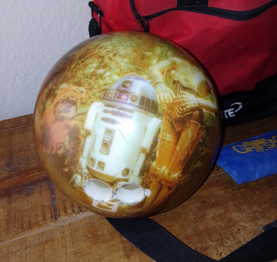 Star Wars Viz-A-Ball Blade Bowling Ball 16lb 2005 Lucas Film HTP2144 - Image 3 of 4