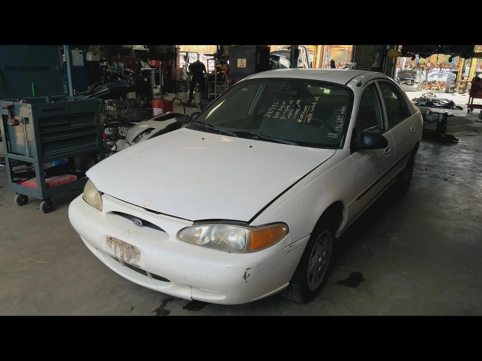 Compresor de aire acondicionado usado se adapta a: Ford Escort 1998 integral grado A Foto 3 de 4