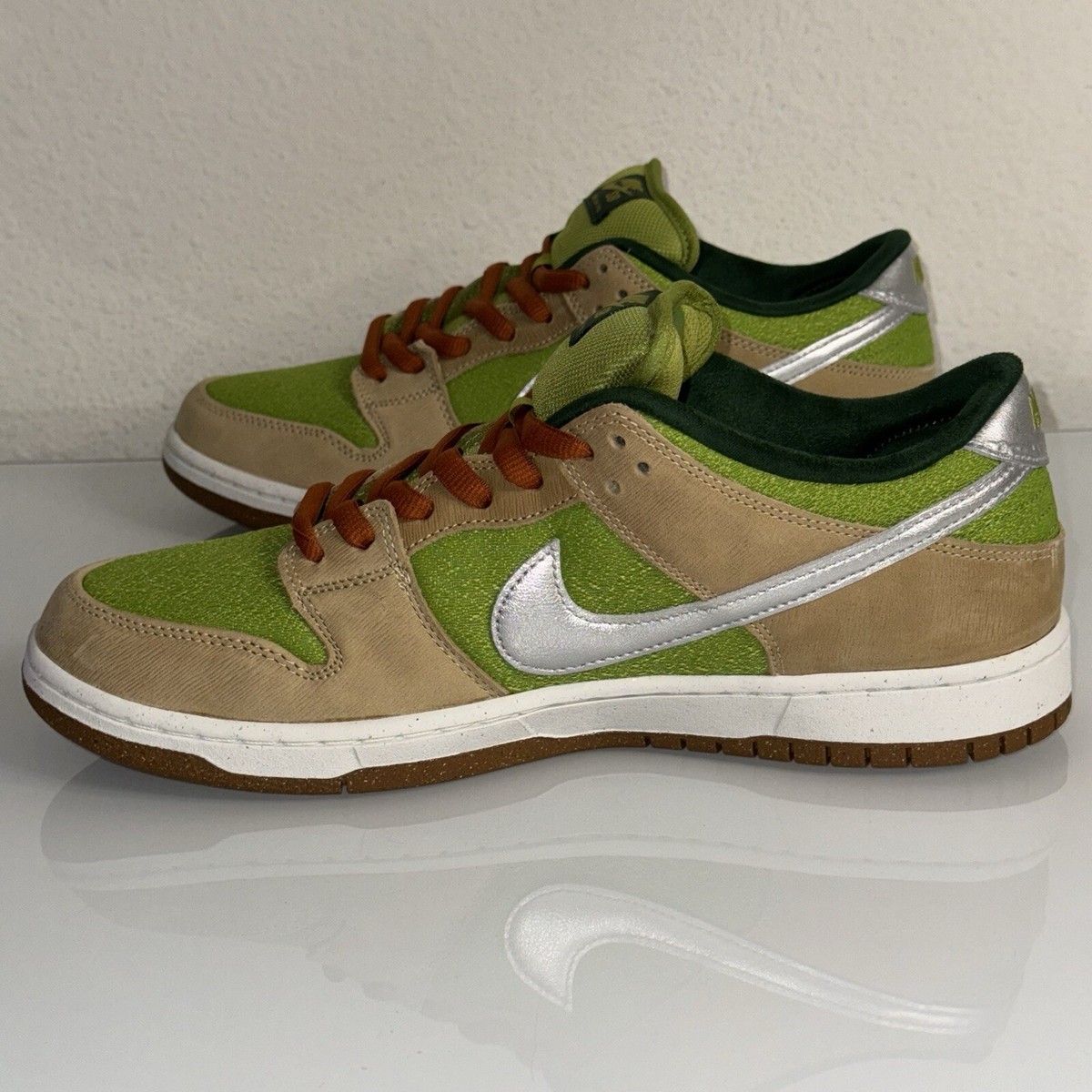 Brand New WB Nike Dunk SB Low Escargot Sesame Metallic