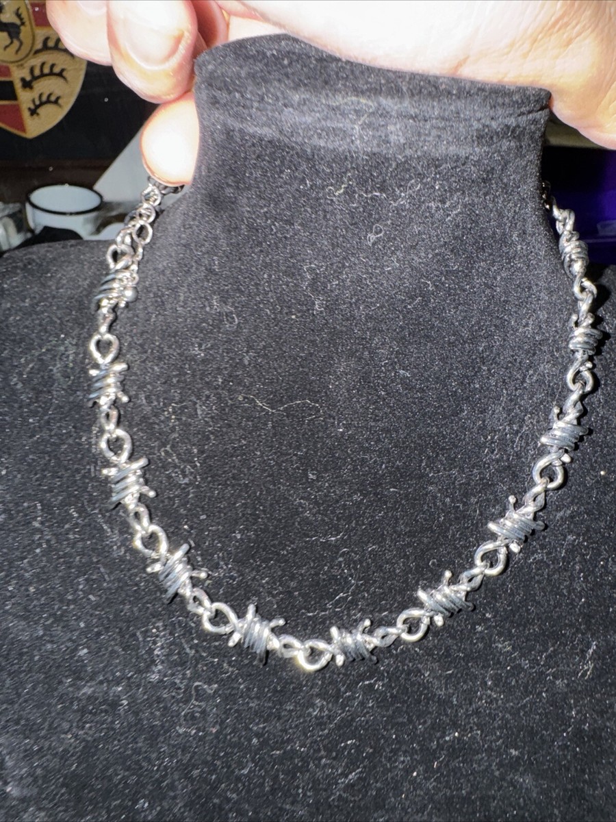 barb wire necklace View 3