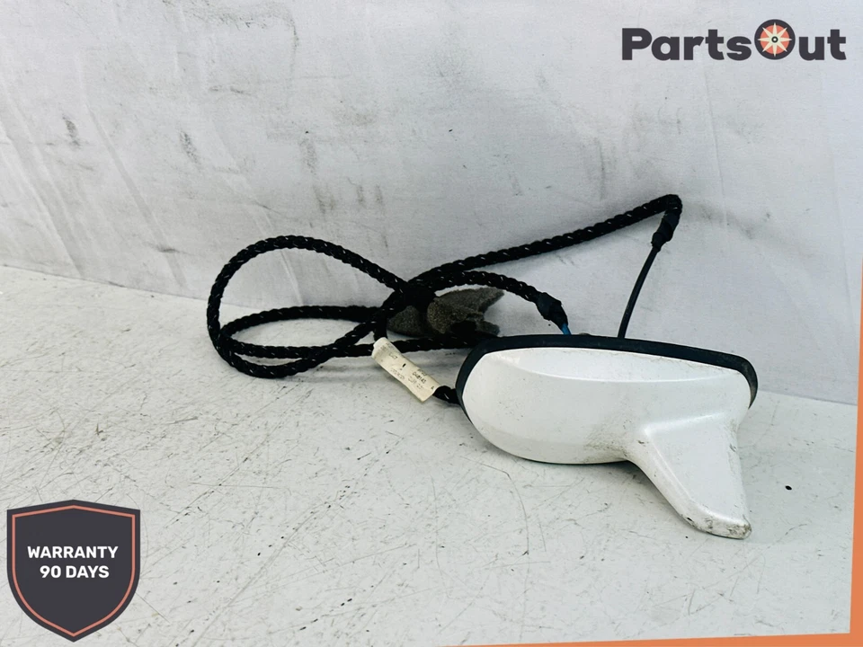 Antena de radio satelital GPS aleta de tiburón clase E Mercedes Benz W211 2007-2009 OEM  Foto 3 de 4