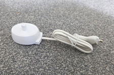 Braun Type 3757 AC/AC Adapter Charger 0.9V EU 2-Pin 0.9m White 1:1