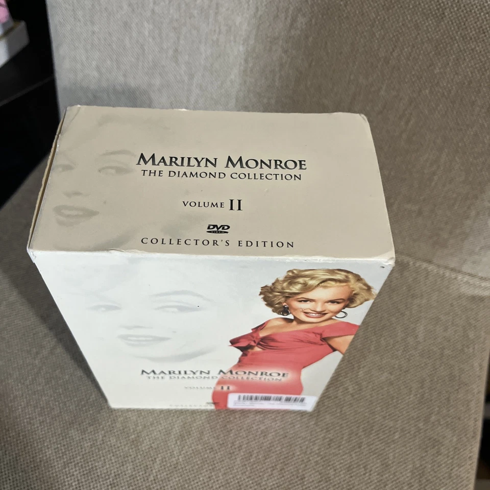 Marilyn Monroe: The Diamond Collection Volume 2 (VHS, 2002, 5-Tape Set) preowned - Image 4 of 4