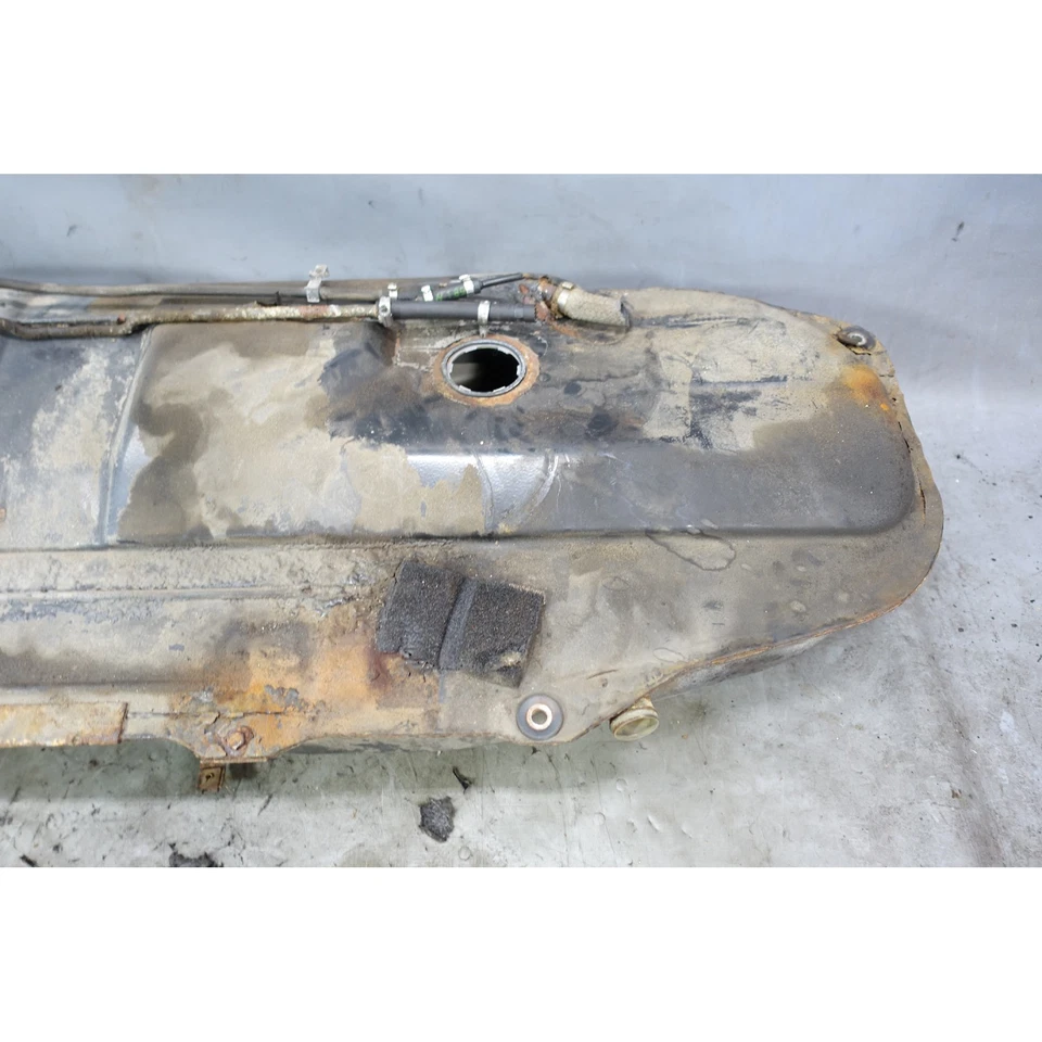Поздняя модель металлического топливного бака 63 л 1988-1993 BMW E30 3-Series от оригинального производителя - Изображение 3 из 4