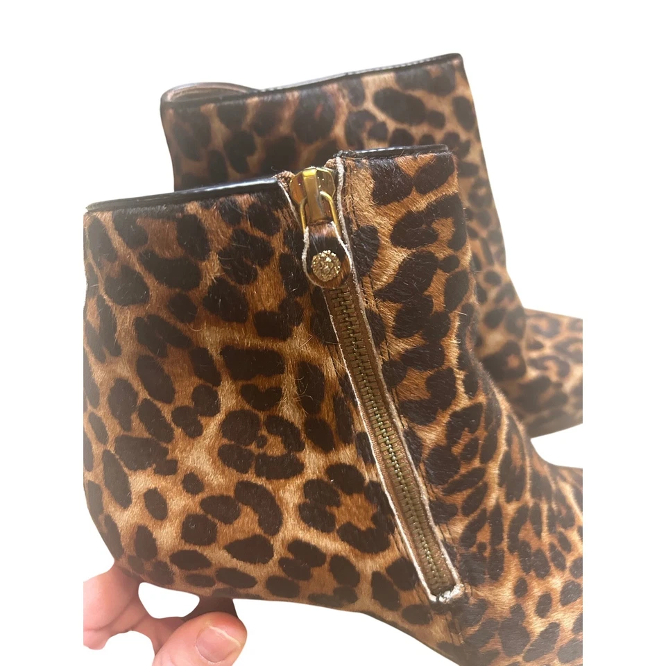 Botines Anne Klein Estampado de Leopardo Piel de Vaca Punta Punta Lateral Cremallera Tacones Foto 2 de 4